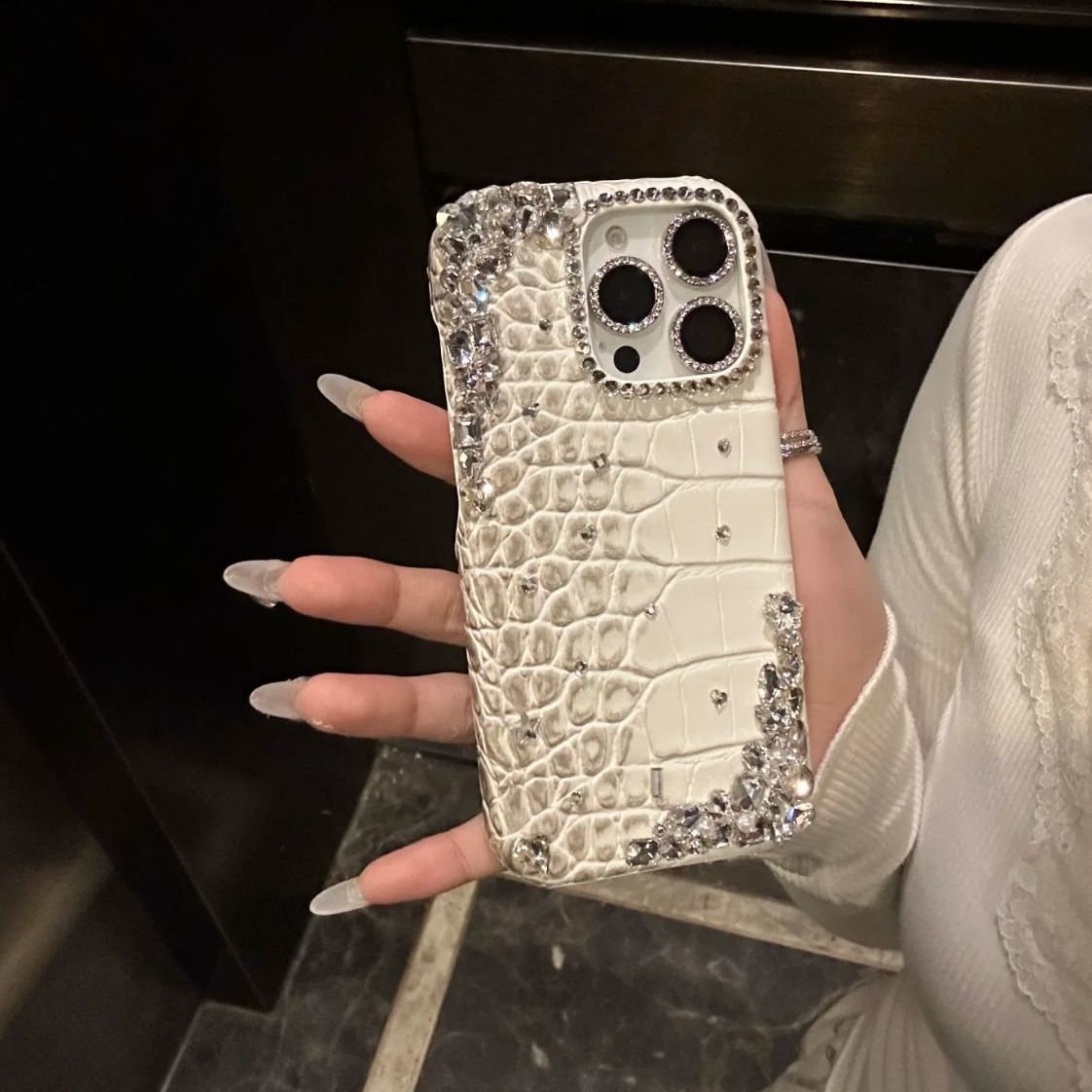 High-end rhinestone apple 16promax mobile phone case 16 crocodile skin pattern iphone15pro anti-fall 14 protective cover 13