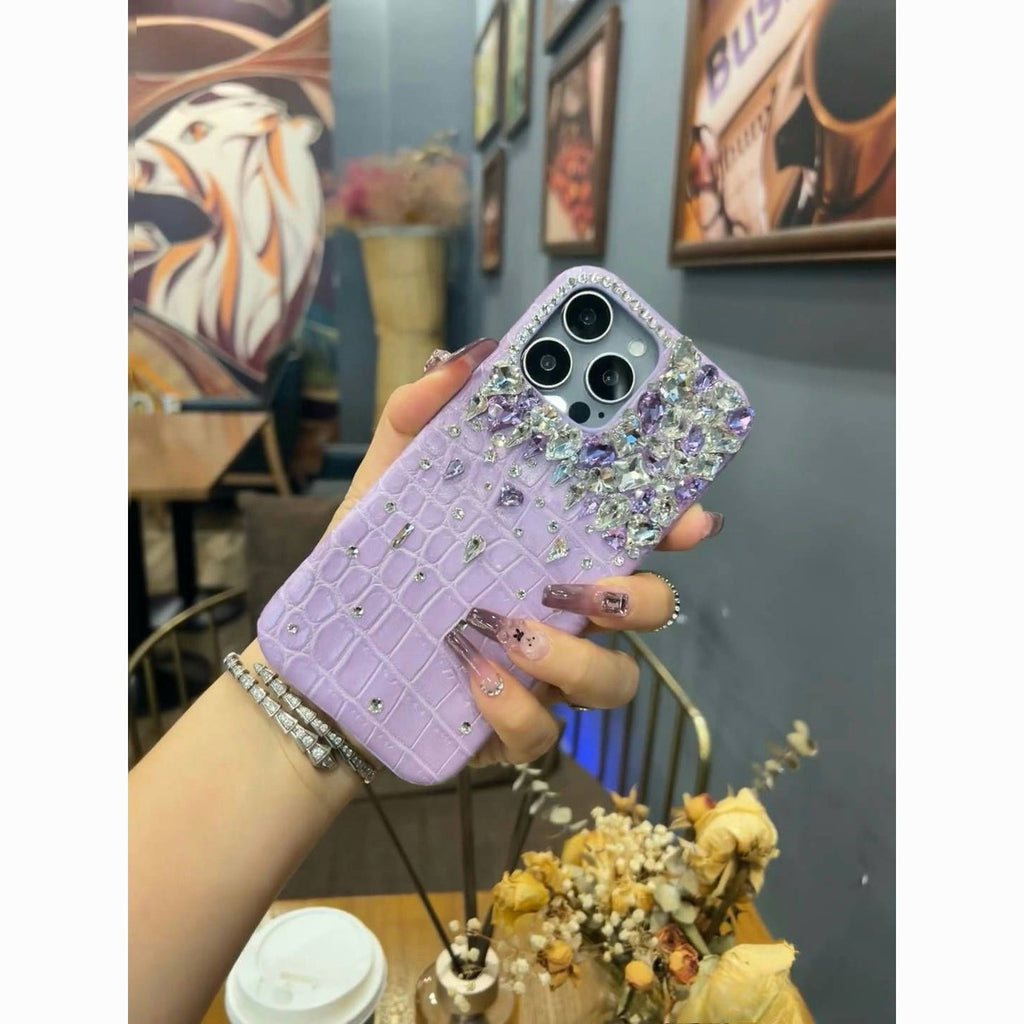 High luxury purple and white rhinestones are suitable for Apple iPhone16Promax mobile phone case 15 crocodile pattern 14 high-end sense 13