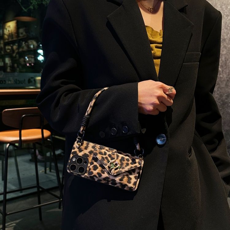Apple 16 pro phone case leopard print card holder crossbody 17 pro max premium handbag new arrival